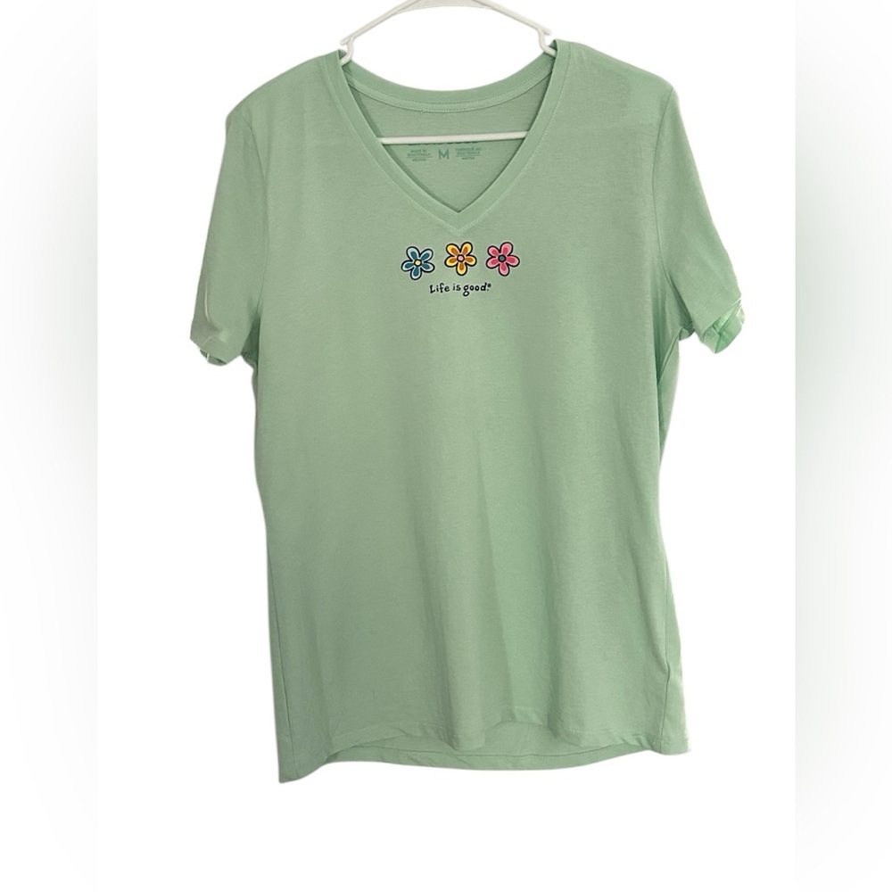 Life Is Good Women’s Fitted Green Short Sleeve Tee - Size Medium - Pre-Loved